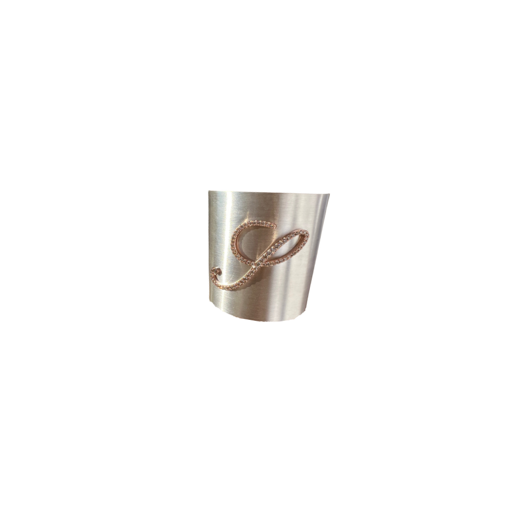 Bracciale con lettera in oro rosa e brillanti champagne