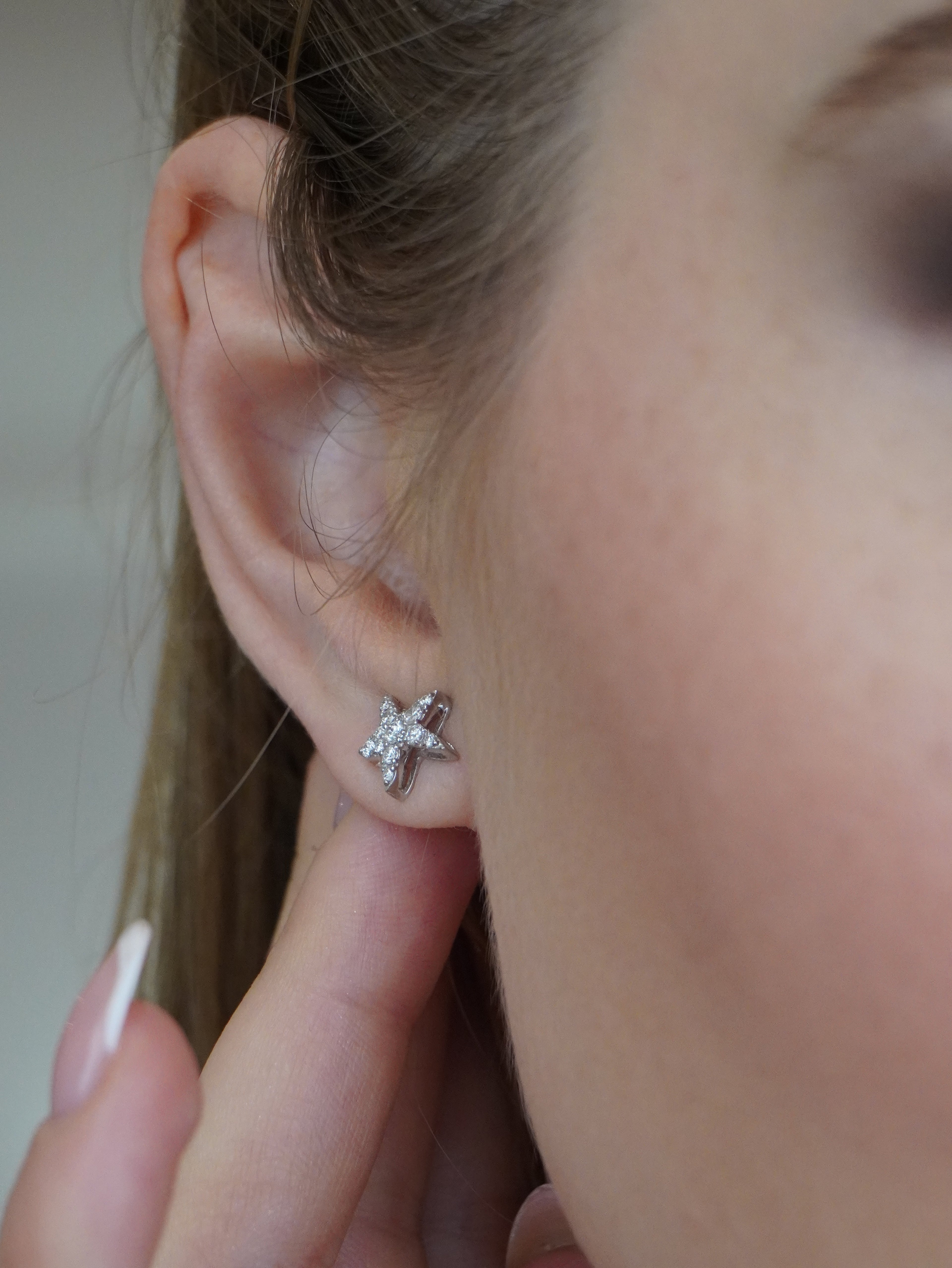 Orecchini con stelle di diamanti
