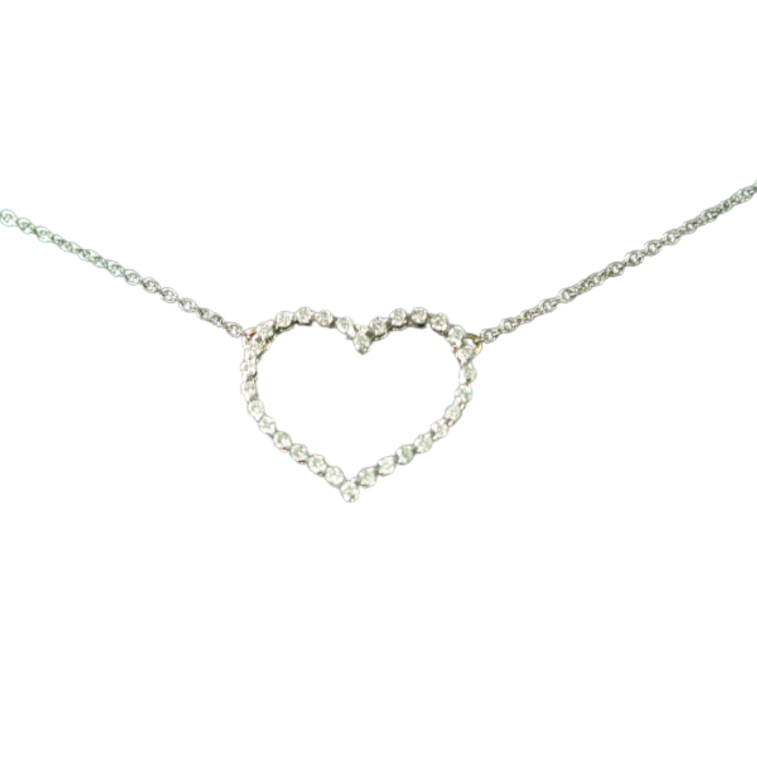 Collana con centrale a forma di cuore