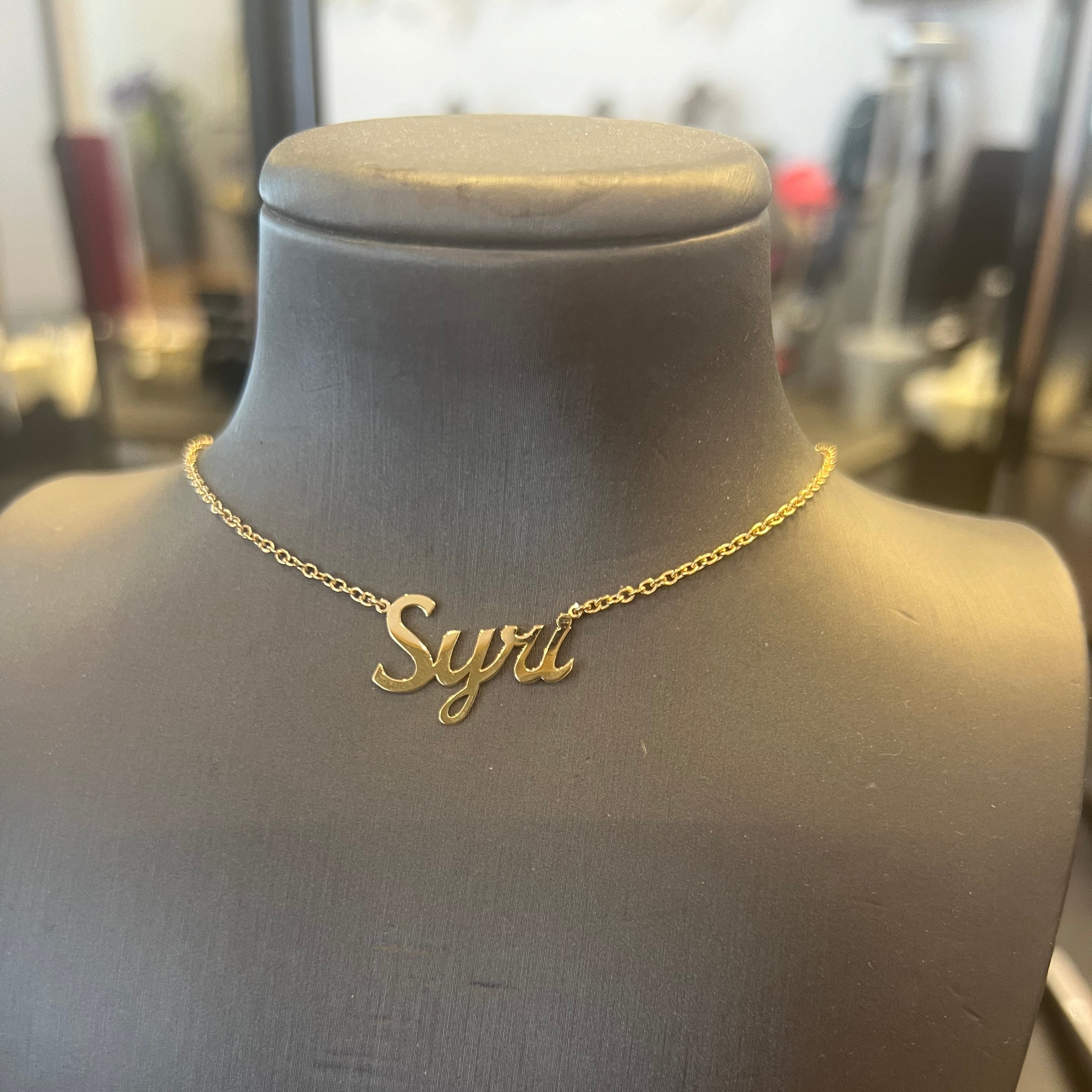 Collana con nome in oro 18 carati