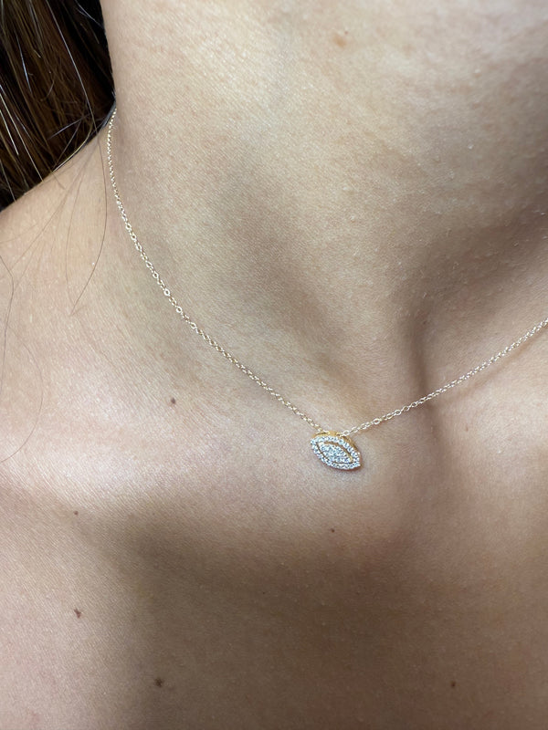 collana con ciondolo marquise