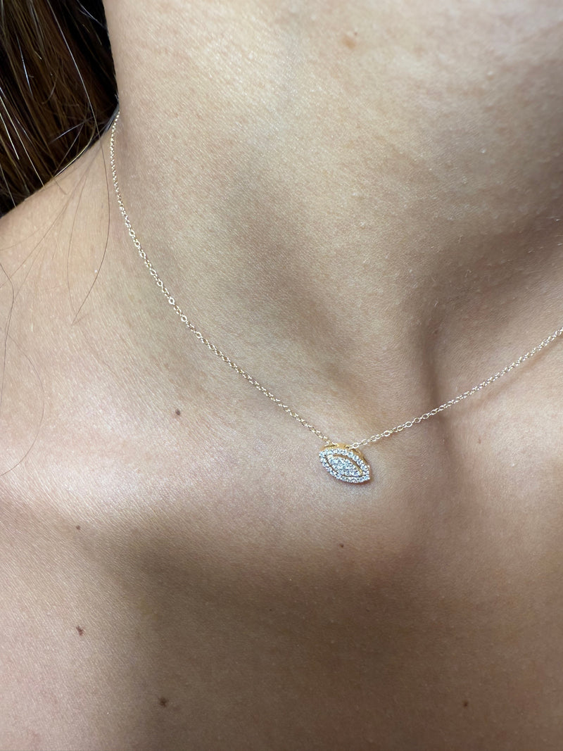 collana con ciondolo marquise