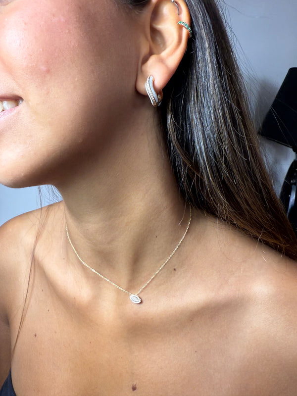 collana con ciondolo marquise