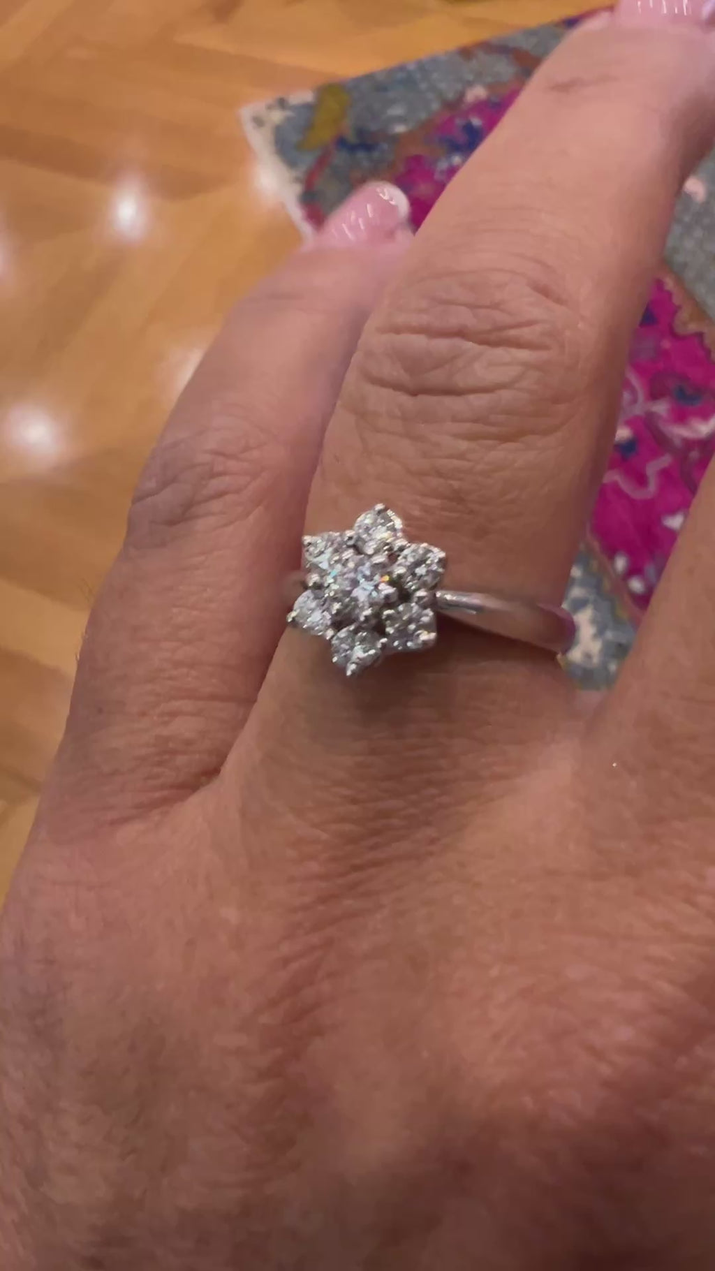 Anello a forma di fiore