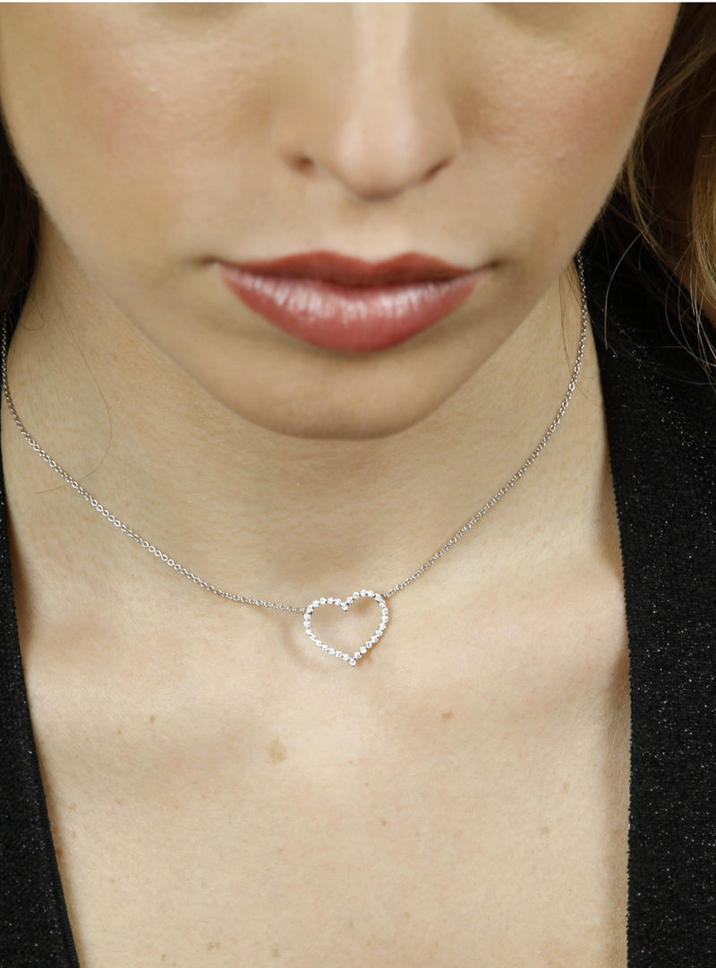 Collana con centrale a forma di cuore